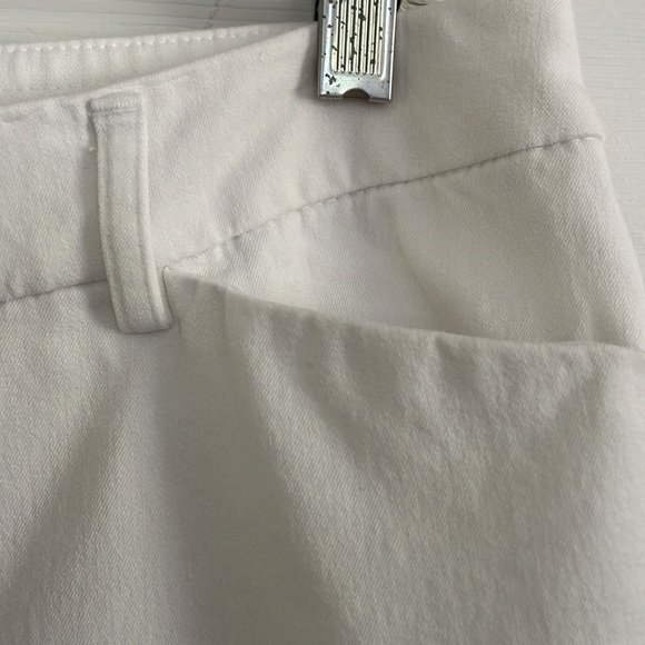 Charter Club Newport Slim Crop size 14. Stretch. Pockets. No visible stains. - Picture 4 of 5